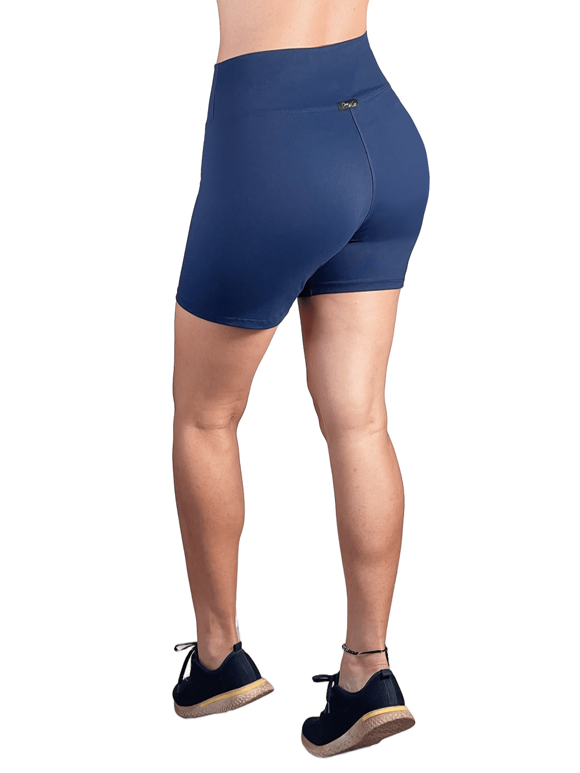 Short Basico