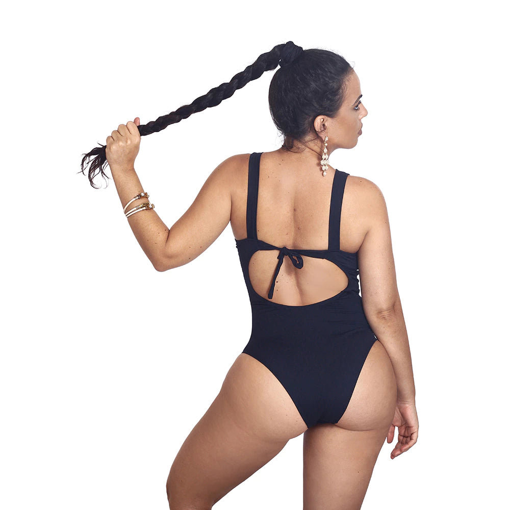 Maiô Praia Meia Taça Plus Size Com Bojo Alça Dupla Larga